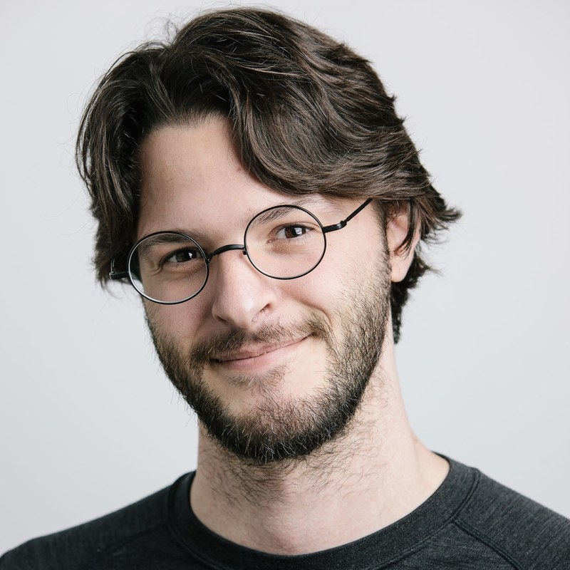 Portrait of Derek Morris